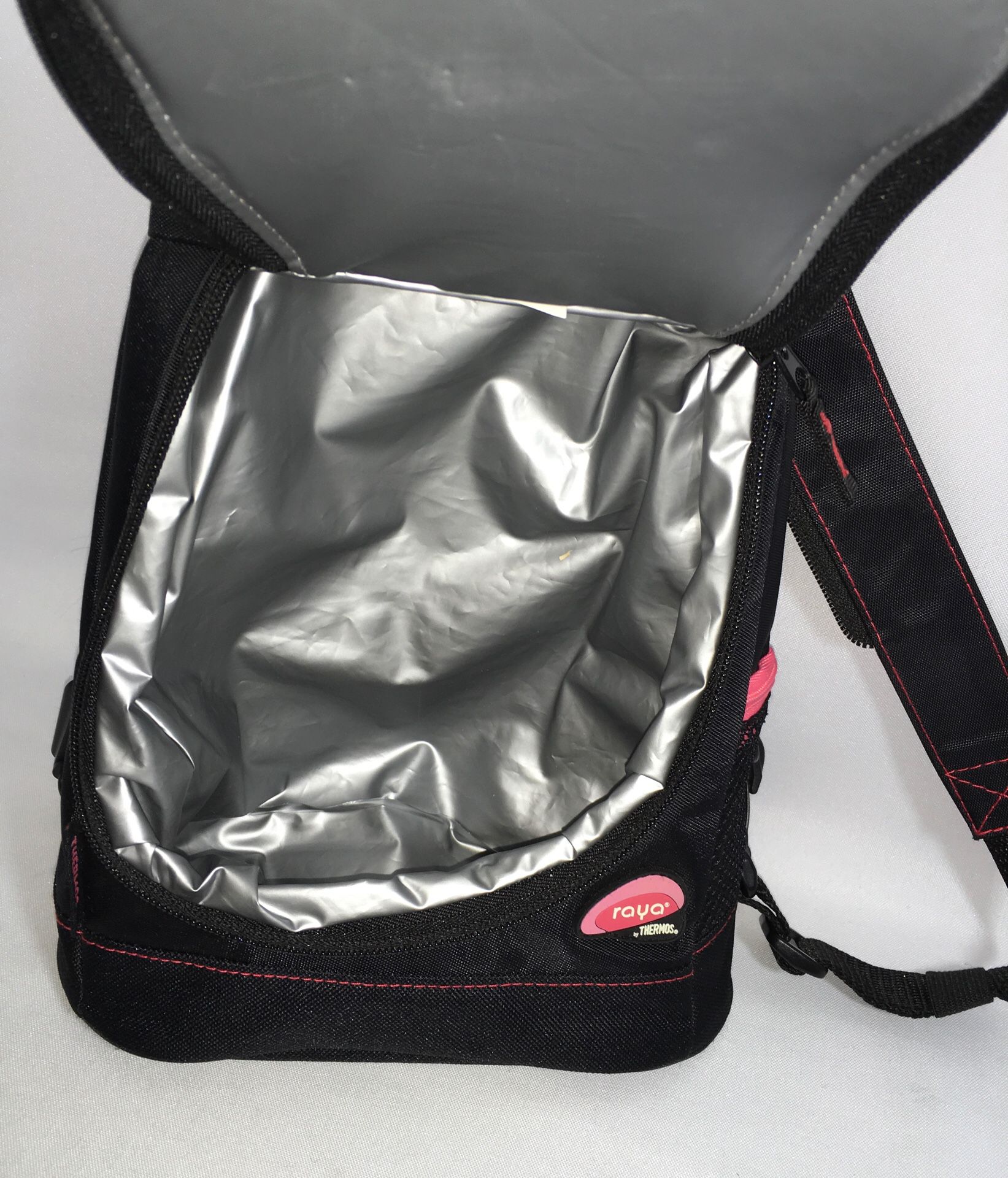 Thermos Raya 9 Can Duffle Bag