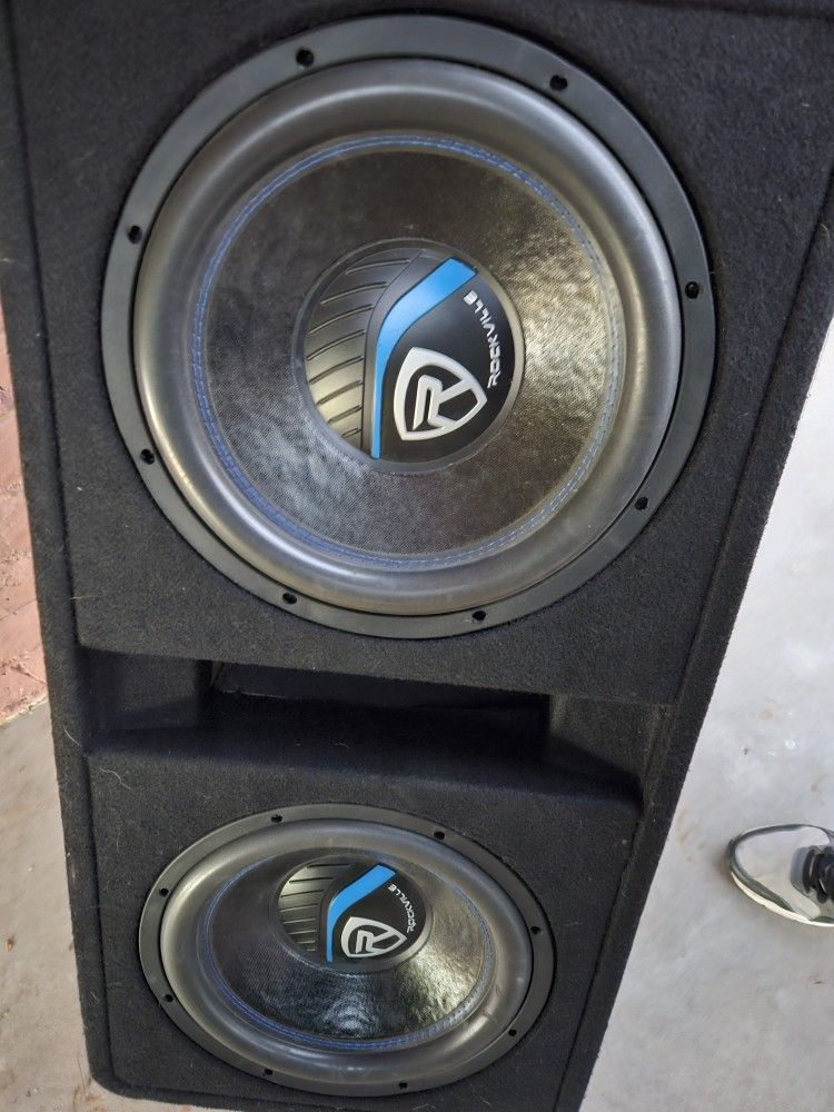 2 10 Inch Subwoofers With Enclosure