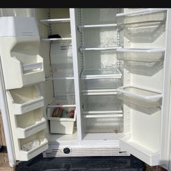 Refrigerator For Sale !! Good Condition!