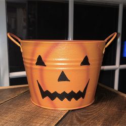 Jack-O-Latern Pumpkin Tin Pail Rustic Halloween Planters