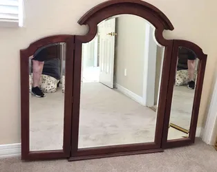 TRI-FOLD MIRROR in LIKE NEW CONDITION - $50 or BEST OFFER