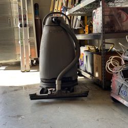 Advance Sprite 16 Wet And Dry Vacuum 