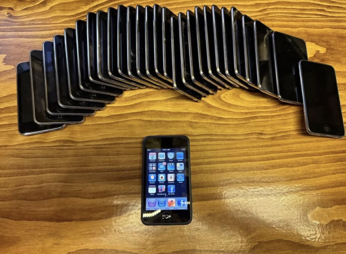 iPod touch 1st gen 8gb - A1213