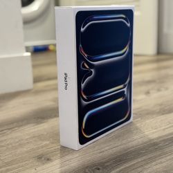 iPad Pro 13 inch M4 256gb WiFi + Cellular MVXR3LL/A