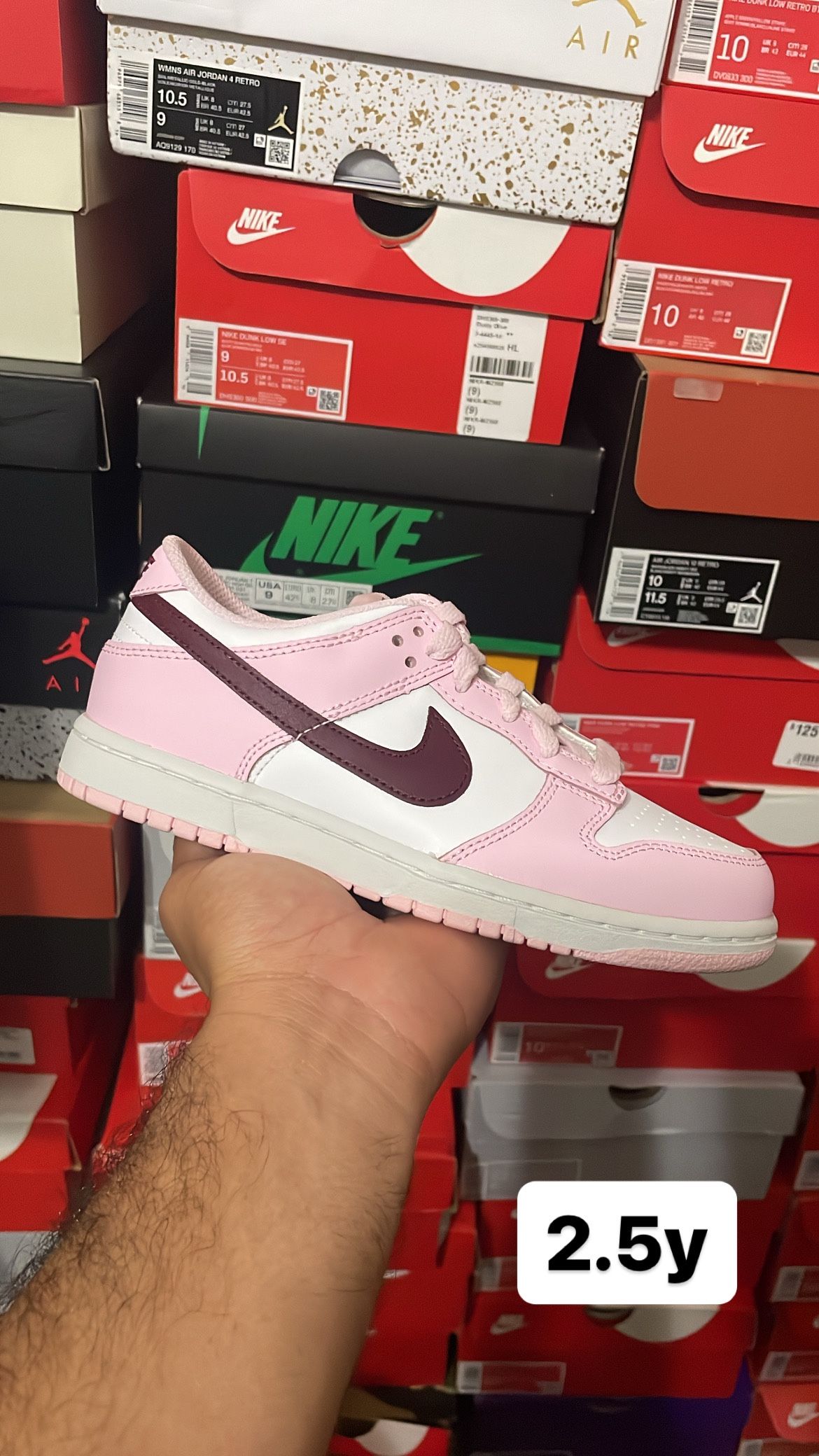 Nike Dunk Low Pink Velvet