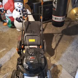 Yard Force Lawn Mower Like New !!