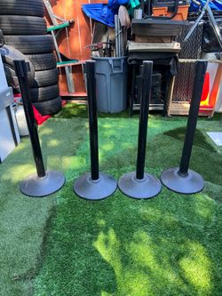 US Weight Retractable Belt Crowd Control Stanchions – Set of 4 Black Posts