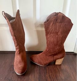 Women boots 👢 cowboy style