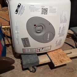 Bosch Electric 7gallon Water Heater