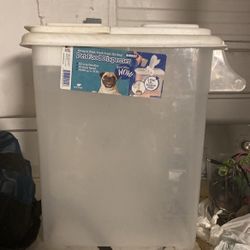Pet Food Container