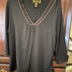 Black Top With Pretty Lace Detail