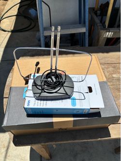 Indoor Easy Adjustable TV Antenna