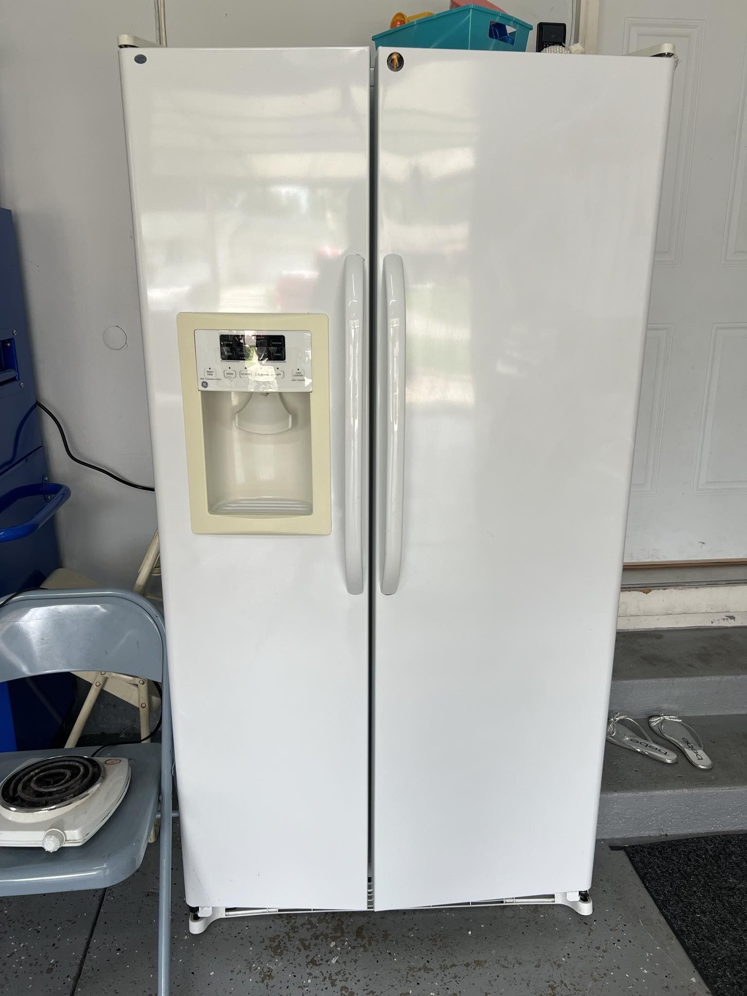 GE Refrigerator