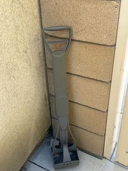Poop scooper