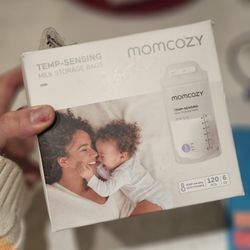 Momcozy Temo-Sensing Milk Storage Bags 60 Count