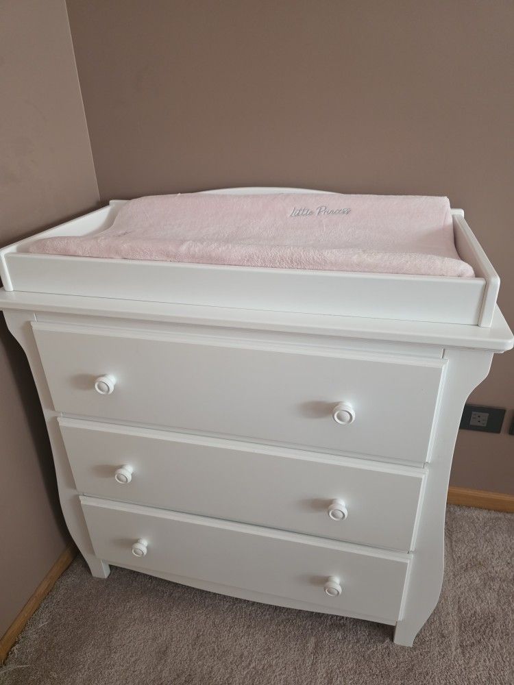 Baby Changing Table With Storage