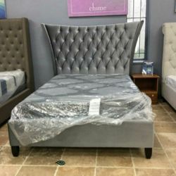 🍂$39 Down Payment 🍂Gabriella Velvet Gray Queen Upholstered Platform Bed