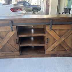 Legends Furniture Farmhouse 66" TV Console