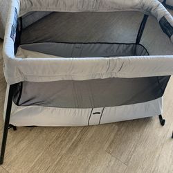 BabyBJorn Portable Bed