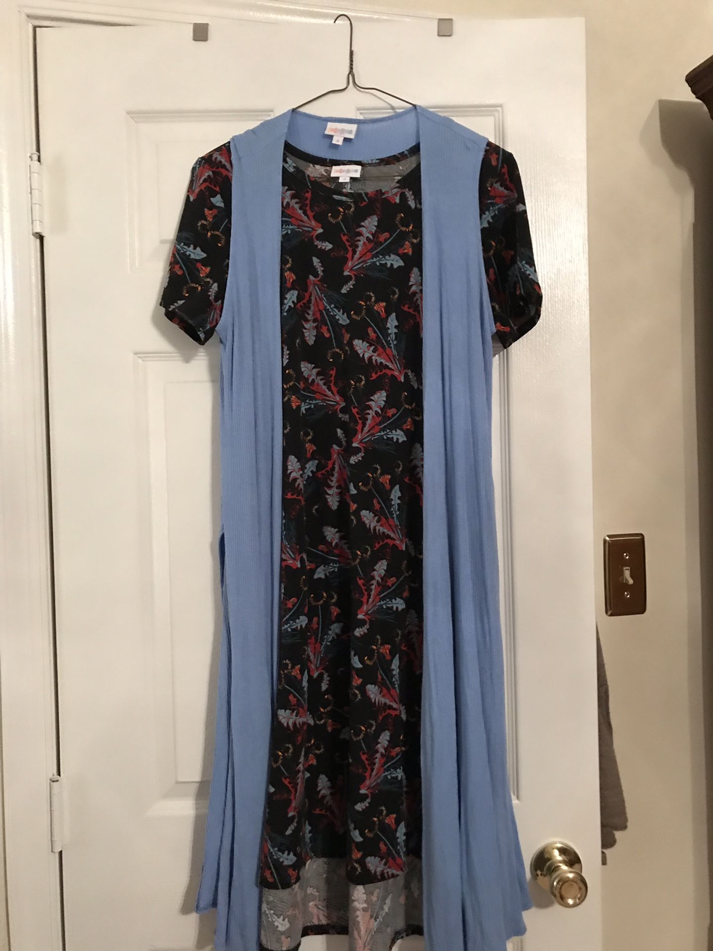 Lularoe Carly with Joy both size small