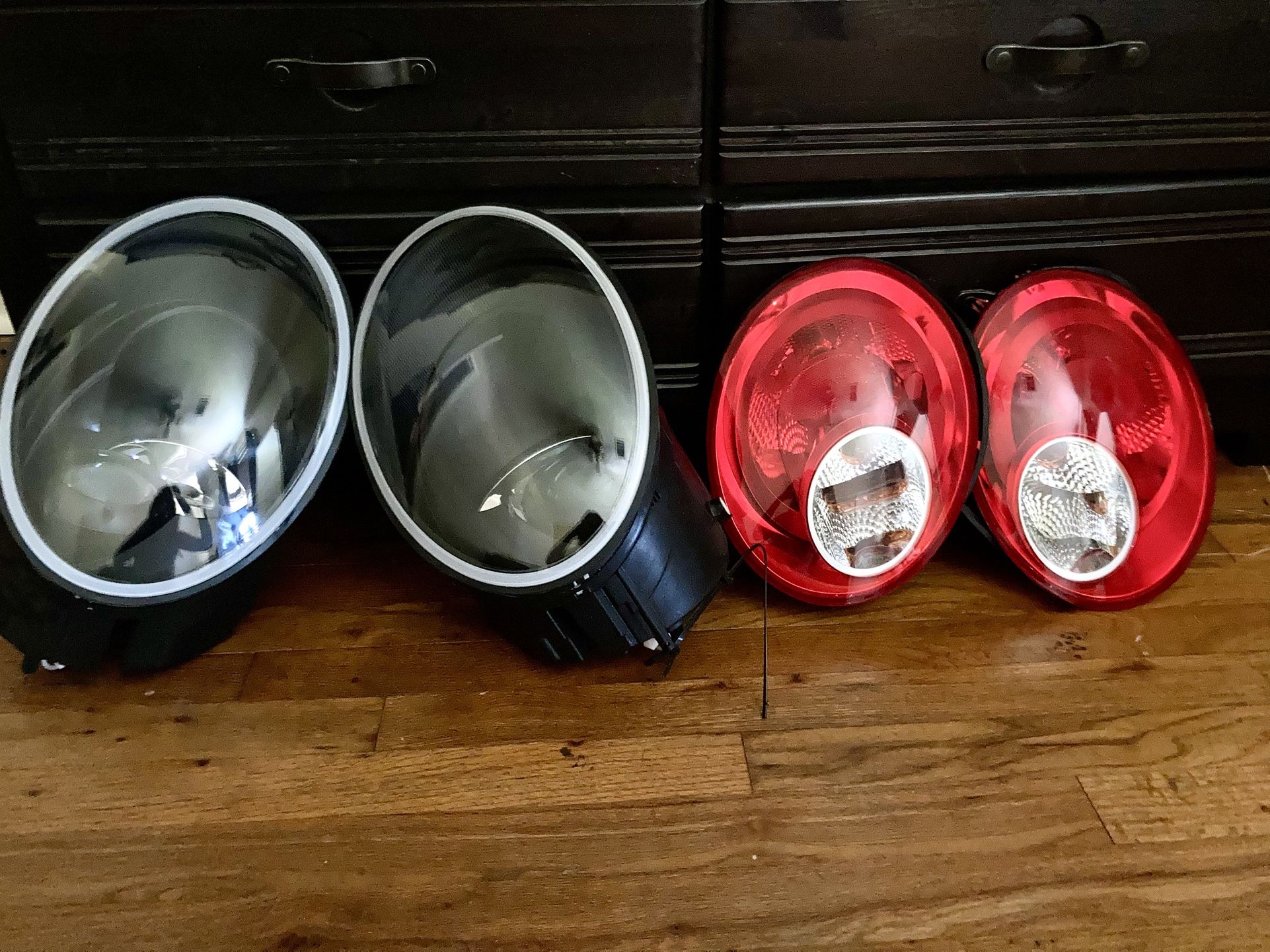 2010 VW Beetle Headlights + Tailights
