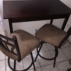 Swivel Metal Bar Stool set