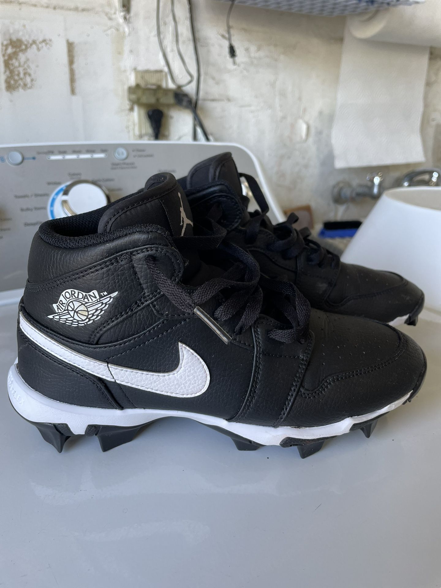 Nike Jordan Youth Football Cleats