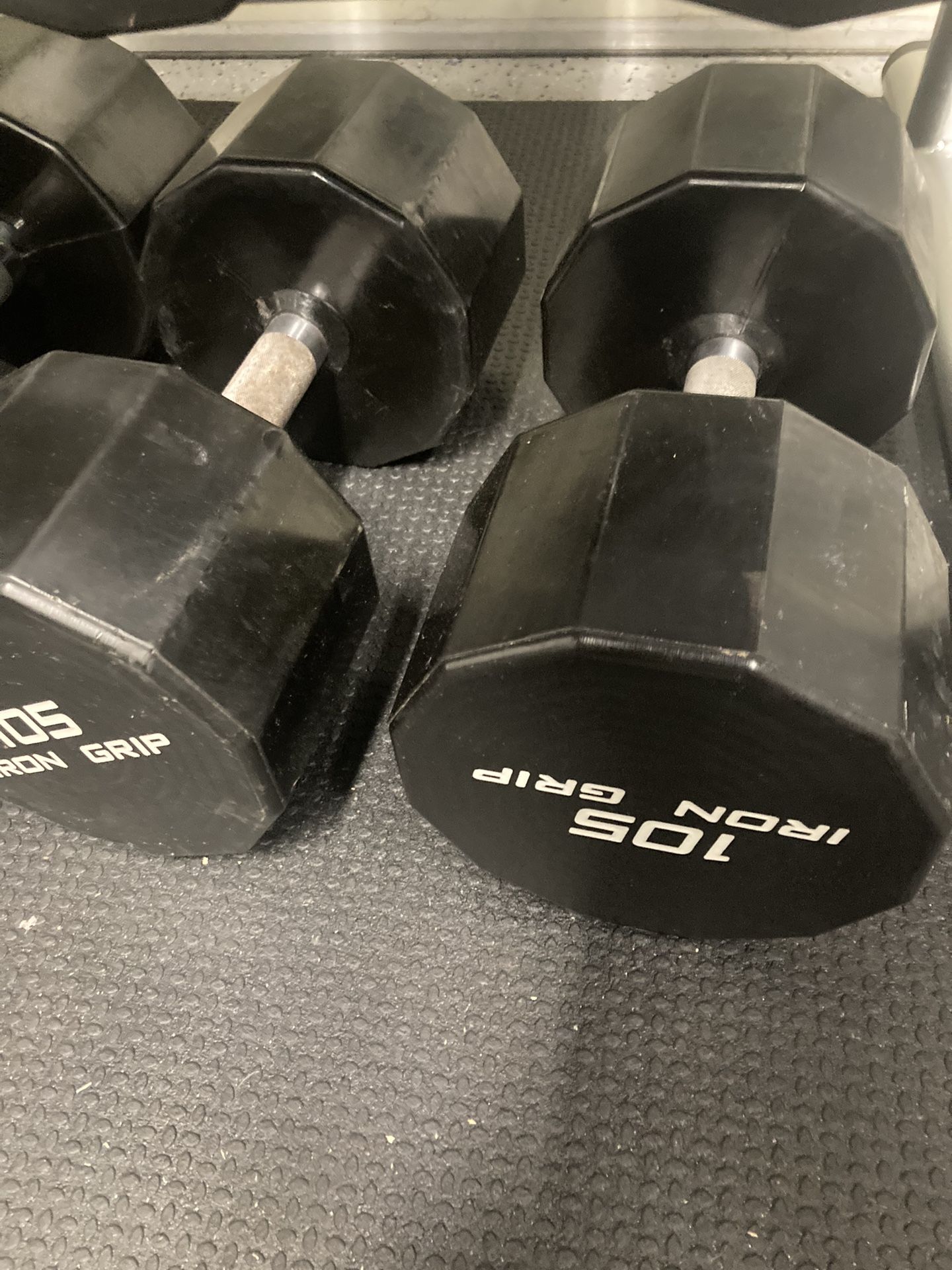 Iron Grip Dumbbells 105lbs for Sale in Fullerton, CA OfferUp