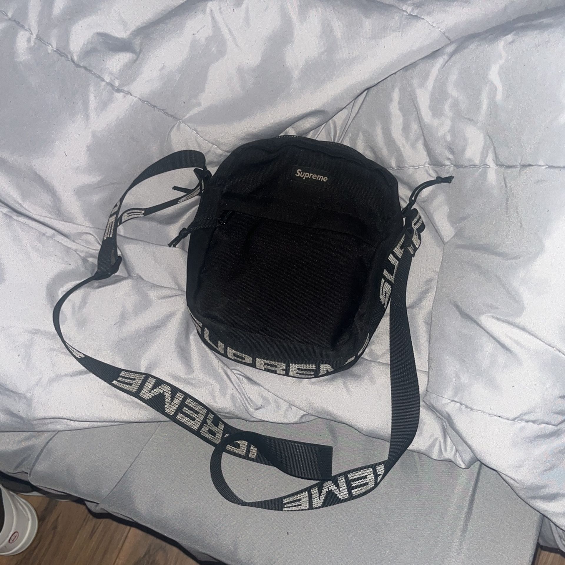 Supreme Men’s Bag