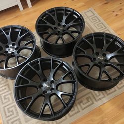 4 / Dodge SRT Hellcat Style (NEW) $940