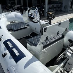 dinghy center console