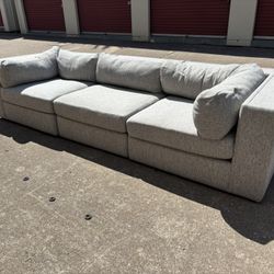 *FREE DELIVERY* Living Spaces 3 Pc Modular Sectional 