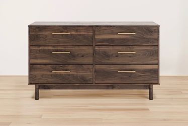 Brand new Galverson Dresser & Nightstand Set