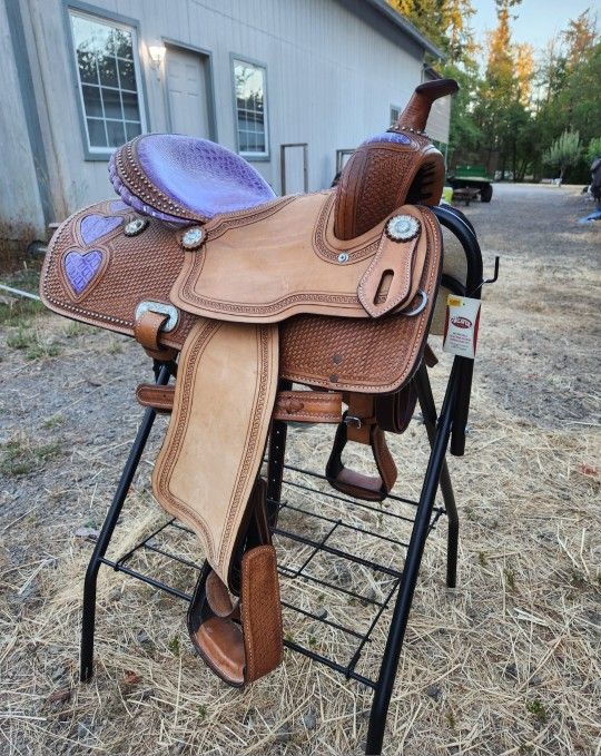 Lightly Used Gaming Saddle
