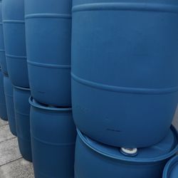 55 Gallon Plastic Closed Top 