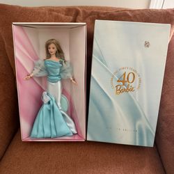 LIMITED EDITION 40 Barbie 