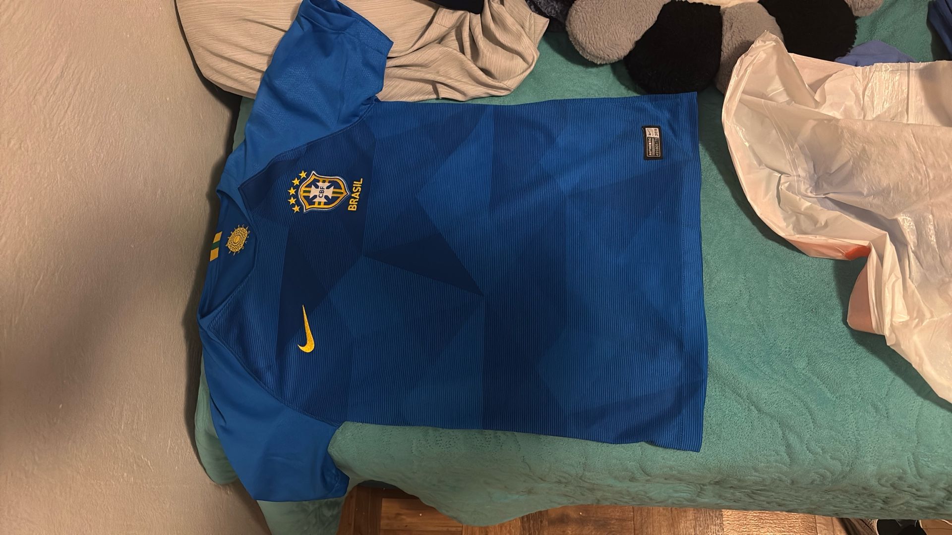 BRASIL 18/19 JERSEY SIZE M KIDS