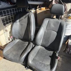 G37 Black Seats 