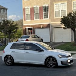 2017 Volkswagen Golf