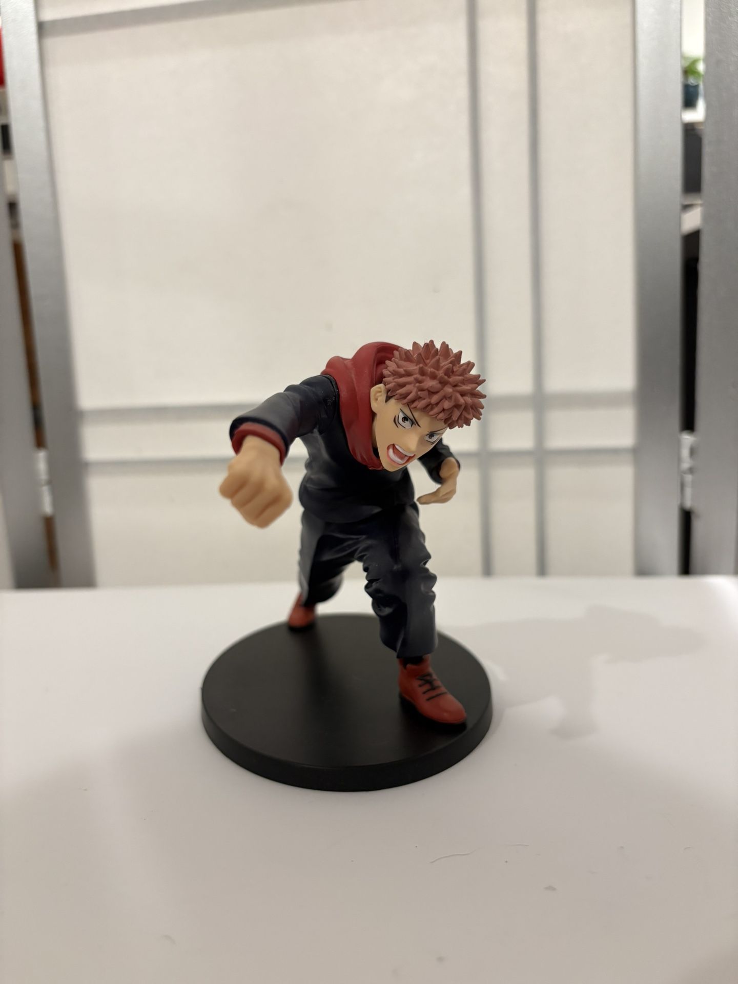 Yuji Itadori Action Figure (Punch / Battle Pose) – JJK Collectible