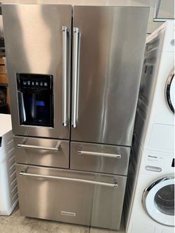 Kitchen Aid 5-door French door refrigerator 25.8 Cu.Ft