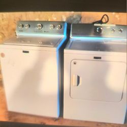 Washer/Dryer Set Maytag White