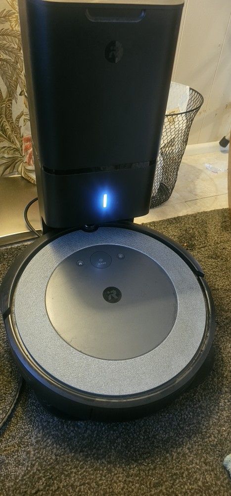 Robot Roomba i4 Automatic Vacuum