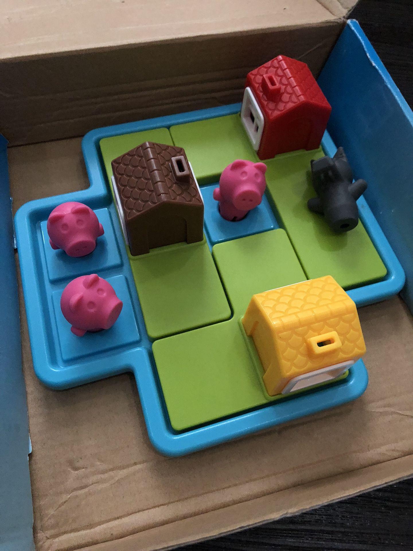 $5 Three Little Pigs Piggies Game Puzzle Smart Logic 3 + Toddler Family