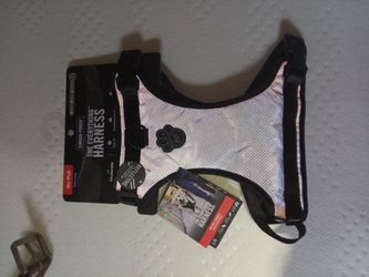 Canada Pooch "The Everything Harness" No-Pull Dog Harness - Reflective Mesh, Large