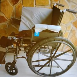 Wheelchair for sale due to travel