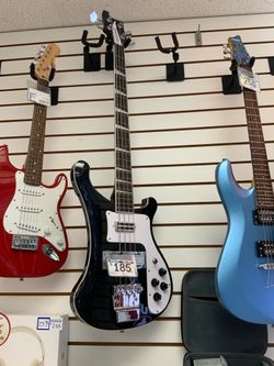 Rickenbacker 4003 electric bass guitar