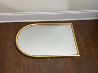 Arched wall mirror