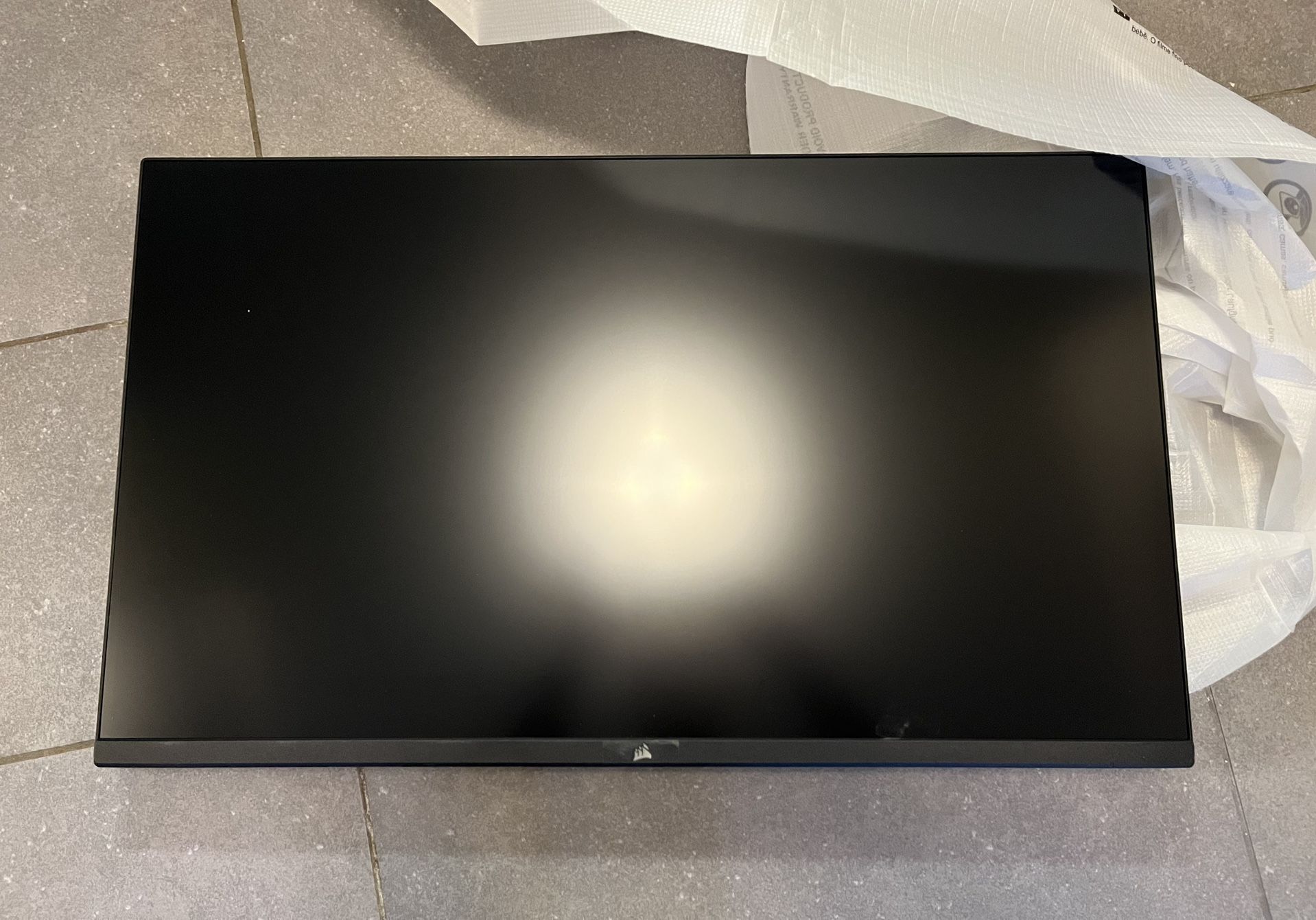 Corsair XENEON 32QHD165 Flat Screen Gaming Monitor - Barely Used
