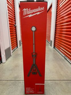 Milwaukee M18 18-Volt Lithium-Ion Cordless Rocket Dual Power Tower Light (Tool-Only)